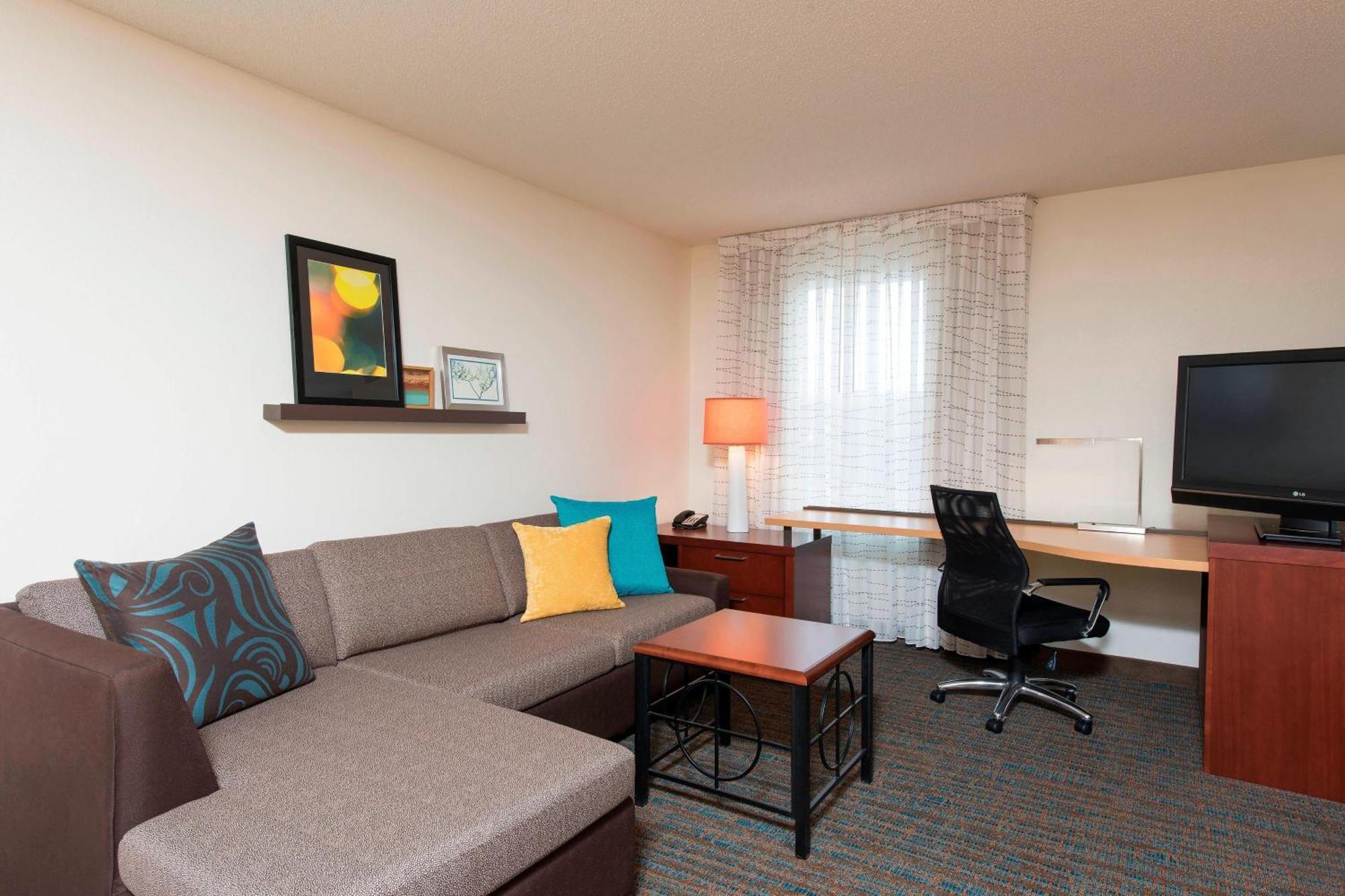 Toledo Hotel Maumee